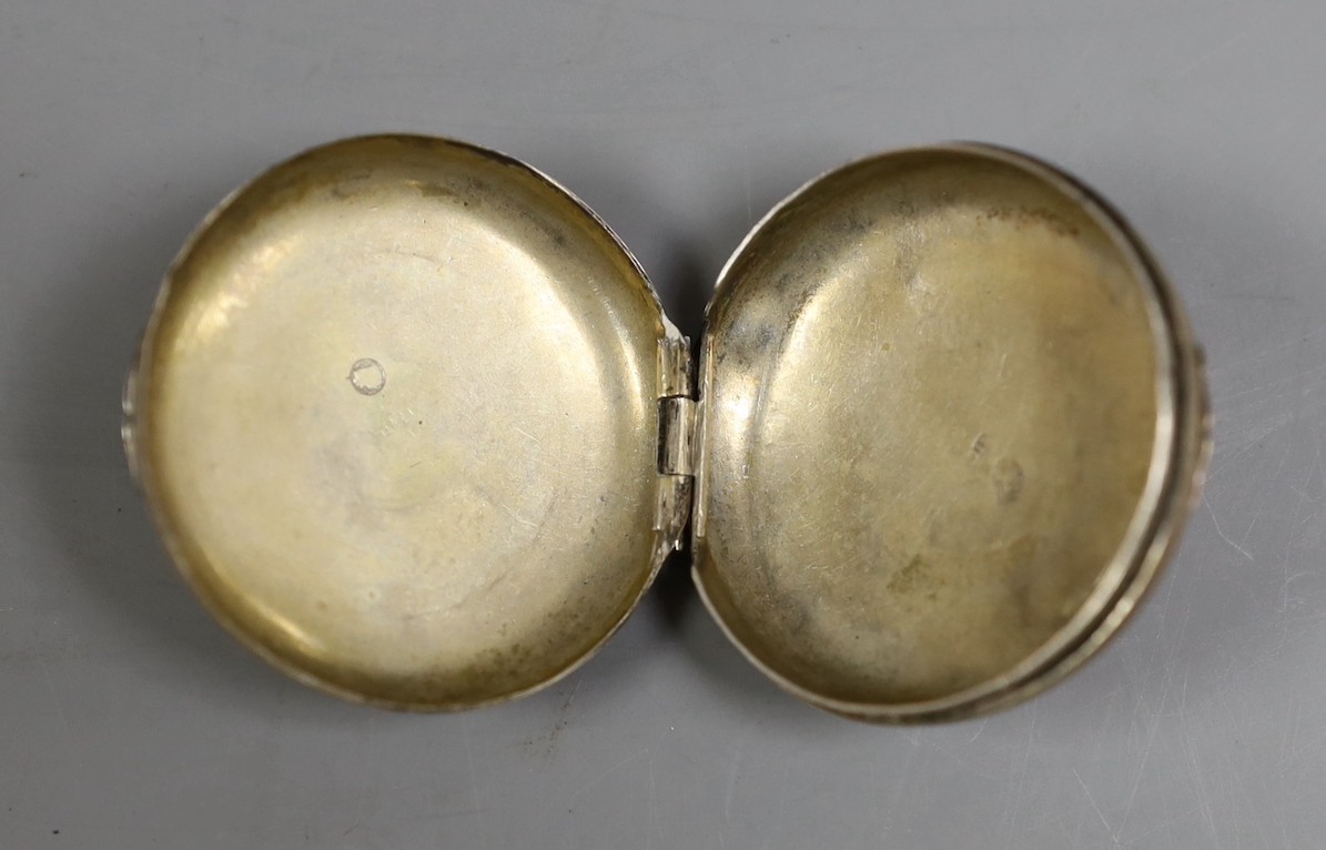 A late Victorian silver sugar bowl, London, 1897, diameter 90mm, a late Victorian silver trinket box and a Dutch white metal circular pill box.
